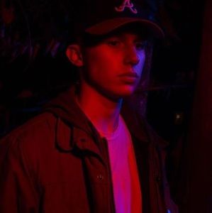 Meet your Posher, Simon-charles